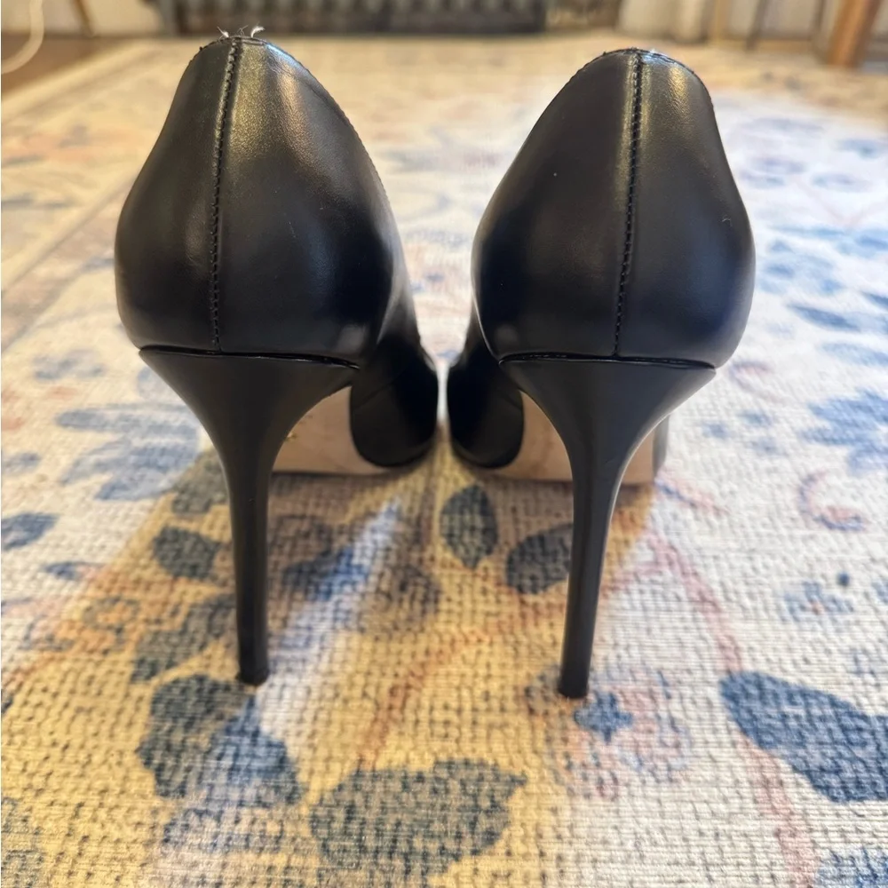 Stuart Weitzman Black Pointed Toe Heels - Picture 3 of 6